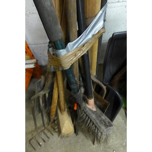 5151 - Two bundles of garden tools including rakes, hoes, shovels, spades, brushes, forks etc.