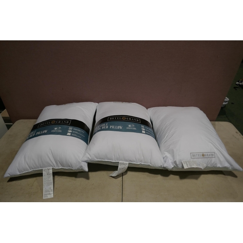 6341 - Three Hotel Grand Summer/Winter Pillows (341-27,278) *This lot is subject to Vat