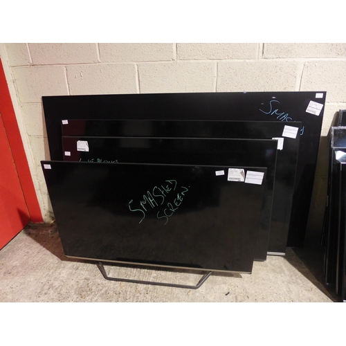 6321 - Quantity of broken/damaged tvs, brands including Hisense, Samsung etc.    (345-2,3,4,7) *This lot is... 