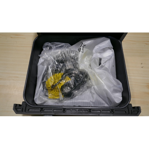 6051 - Sur La Table Air Fryer with box (341-185) *This lot is subject to Vat