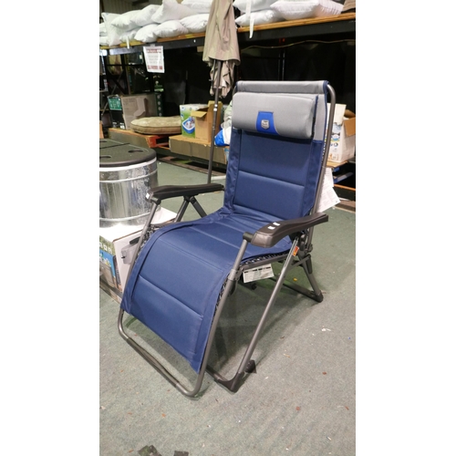 6259 - Zero Gravity Lounger  (341-87) *This lot is subject to Vat