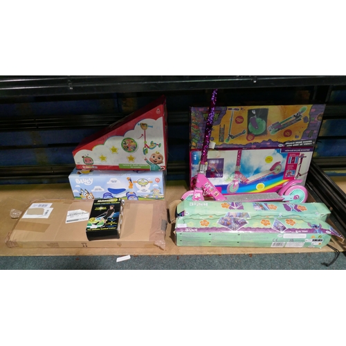 6021 - Selection of Children's Toys to include: Two Barbie scooters, Two Stitch play tents, Cocomelon Tri-s... 