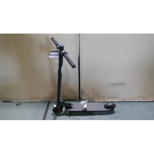 6024 - Life 200 Black electric scooter with charger