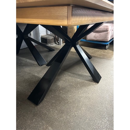 3114 - A Hanoi extending dining table