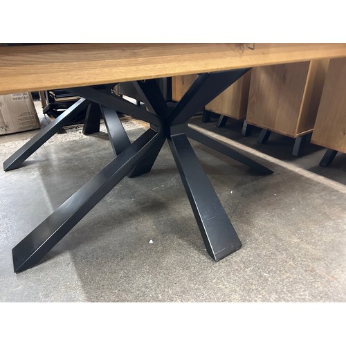 3160 - A Hanoi extending dining table