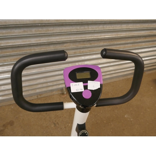 5232 - An electronic exercise bike with digital display