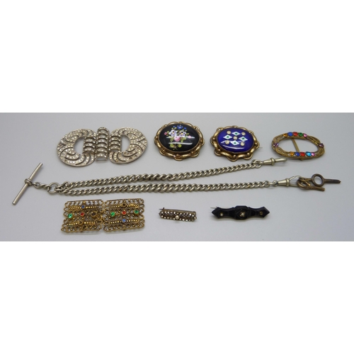 7190 - A collection of Victorian and later costume jewellery including a jet brooch, an Art Deco buckle (a/... 