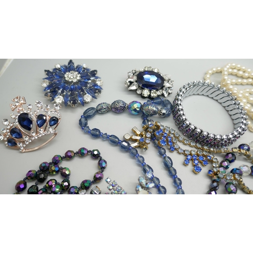 7228 - A collection of bead necklaces, paste jewellery, etc.