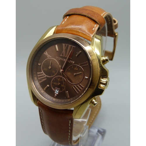 7256 - A Michael Kors chronograph wristwatch on a leather strap