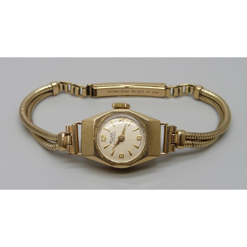 7257 - A 9ct gold cased lady's Rone wristwatch on a 9ct gold bracelet strap, total weight 16.9g