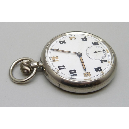 7259 - A military pocket watch, Bravingtons, Swiss 15 jewels movement, 50mm steel case