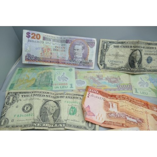 7311 - A collection of foreign bank notes