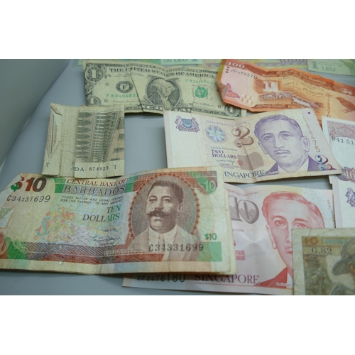 7311 - A collection of foreign bank notes