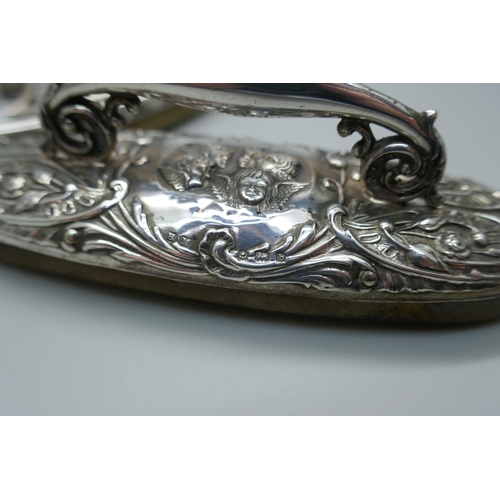 7320 - Two silver mounted nail buffers including one with Reynolds Angels detail, Birmingham 1901 and Birmi... 