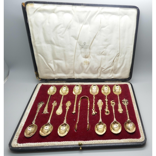 7329 - Twelve silver gilt spoons with sugar bows, Manoah Rhodes & Sons Ltd., London marks, various dates, 2... 