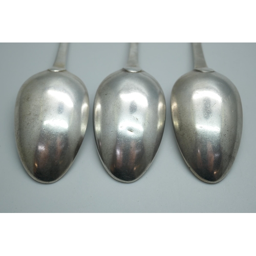 7337 - Three George III silver spoons, London 1784, 92g