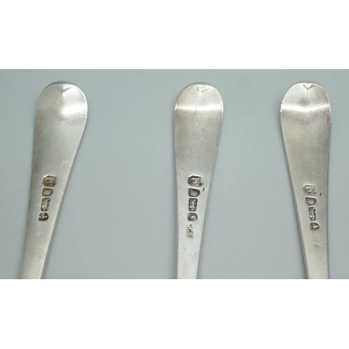 7337 - Three George III silver spoons, London 1784, 92g