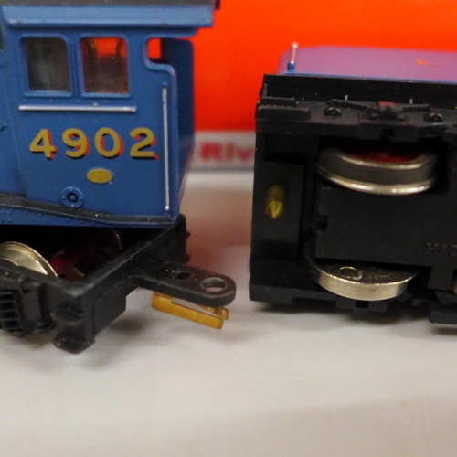 2043 - Two Hornby locomotives - LH Diamond Crossing, Mallard and B.R. Class 29 BO-BO diesel electric, boxed