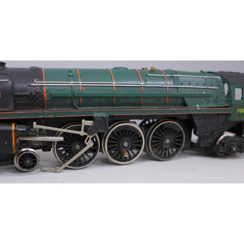 2045 - Three Hornby OO gauge locomotives comprising Britannia (a/f), 6042 and Great Western 101, together w... 