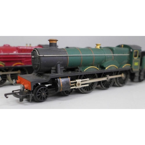 2047 - Three Hornby OO gauge locomotives, Princess Elizabeth 6201, Flying Scotsman 4472 and Albert Hall 498... 