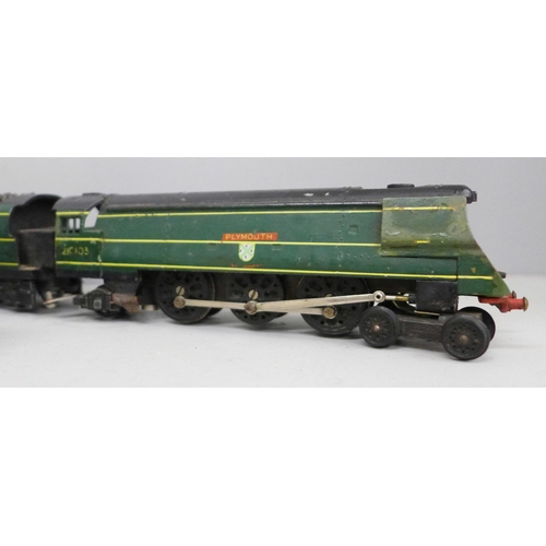 2053 - Two Graham Farish OO gauge locomotives and tenders