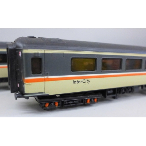 2057 - Seven Hornby/Lima OO gauge carriages