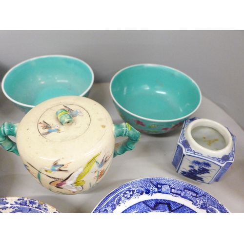 2068 - Oriental porcelain and cloisonne including small plates, trinket boxes and dishes