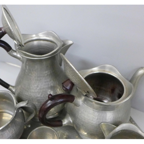 2072 - A Craftsman Sheffield pewter tea set