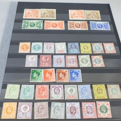 2091 - Stamps: Great Britain, Queen Victoria - George V range on stock sheets with Queen Victoria £1 brown-... 