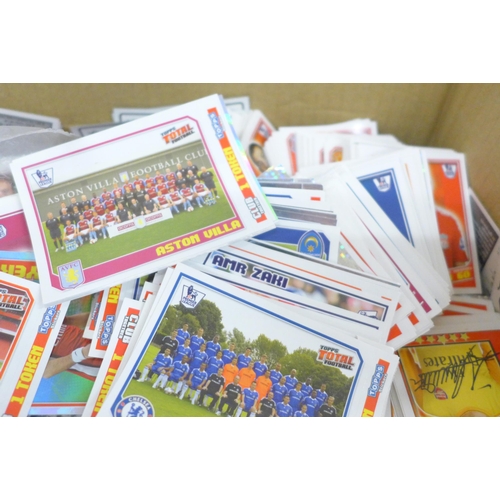 2092 - A box of Panini Merlin sticker and cards