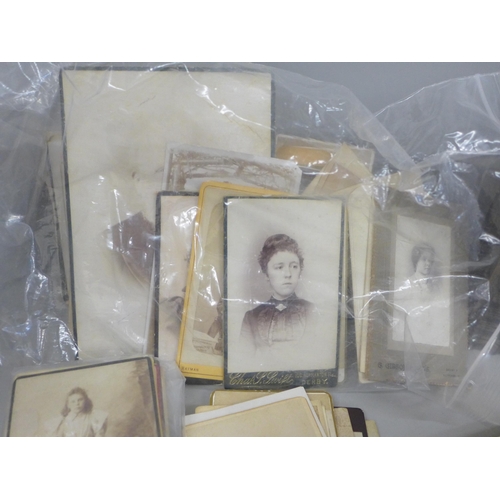 2096 - A box of mainly Victorian CDV and cabinet cards and one album of CDV cards