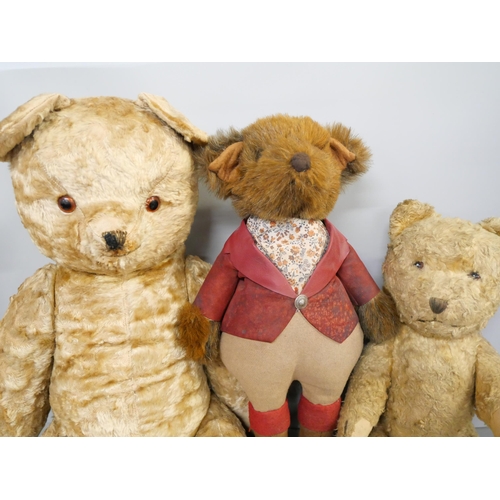 2173 - A straw filled teddy bear with growler, a Little Folk 'Mr Fox' and another bear with growler