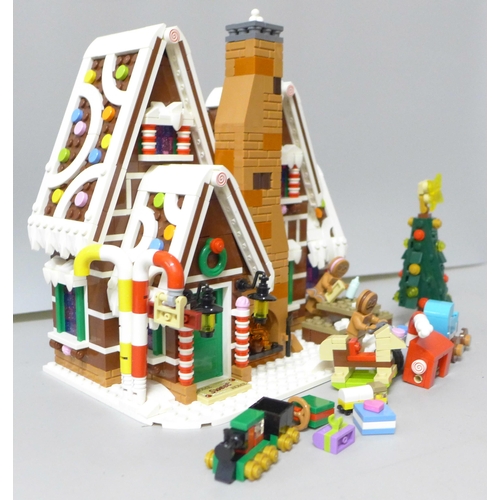 2182A - A Lego Creator Gingerbread House, 10267