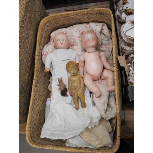 2195 - Two bisque dolls, Armand Marseille and Huebach Köppelsdorf, both with sleep eyes (one with jointed l... 