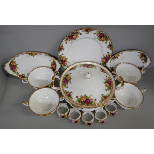 2198 - A collection of Royal Albert Old Country Roses dinnerwares and ornaments, etc.