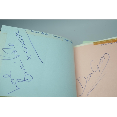 2204 - Pop music autograph book circa 1960 including Shadows, Adam Faith, Brian Poole, Wayne Fontana, John ... 