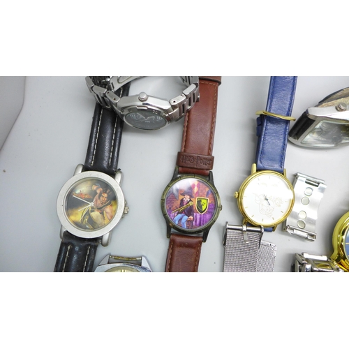 2225 - A collection of wristwatches