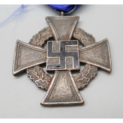 2228 - A German World War II Long Service Medal