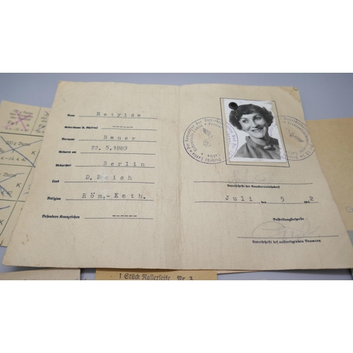 2240 - German World War II ephemera including an identification document, 'Kennkarte'