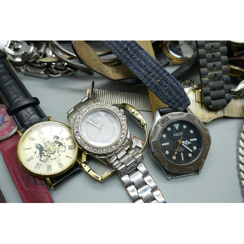 2241 - A collection of lady's and gentleman's wristwatches, quartz and mechanical