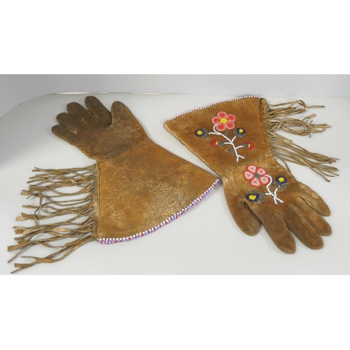 2252 - A pair of Native American beaded leather gloves/gauntlets