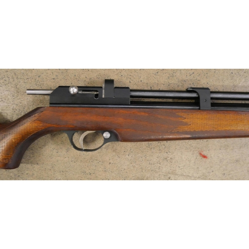 2299 - An SMK CR600W bolt action target shooting air rifle, 0.22 calibre CO2 **PLEASE NOTE THIS LOT IS NOT ... 