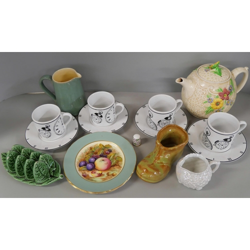 2304 - A box of assorted china and a box of ornaments **PLEASE NOTE THIS LOT IS NOT ELIGIBLE FOR IN-HOUSE P... 