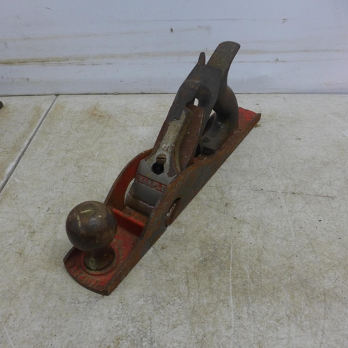 5050 - 3 wood planes - a Marples No.10 rebate plane, a Stanley 220 chariot plane and a Stanley and Bailey N... 