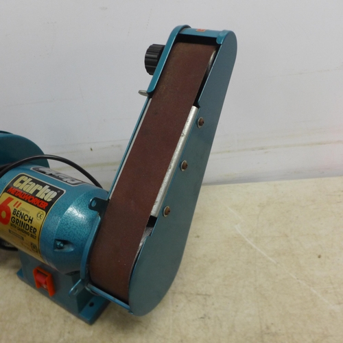 5056 - A Record No.52½E joiners bench vice