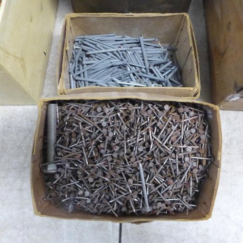 5059 - A large quantity of assorted screws and nails