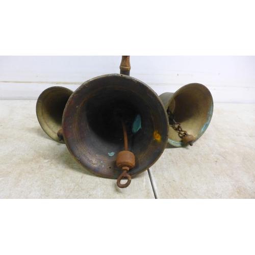 5065 - 4 assorted brass bells