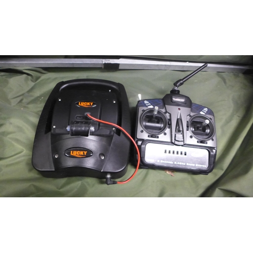 5078 - A Panther remote control bait boat with Lucky Fish Finder 918 sonar system in carry case