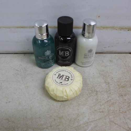 5080 - A bag of assorted Molton Brown body lotions, conditioner, soap and shower gels