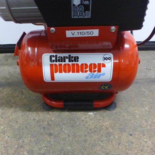 5030 - A Clarke Pioneer Air 100, 10L 0.65HP compressor